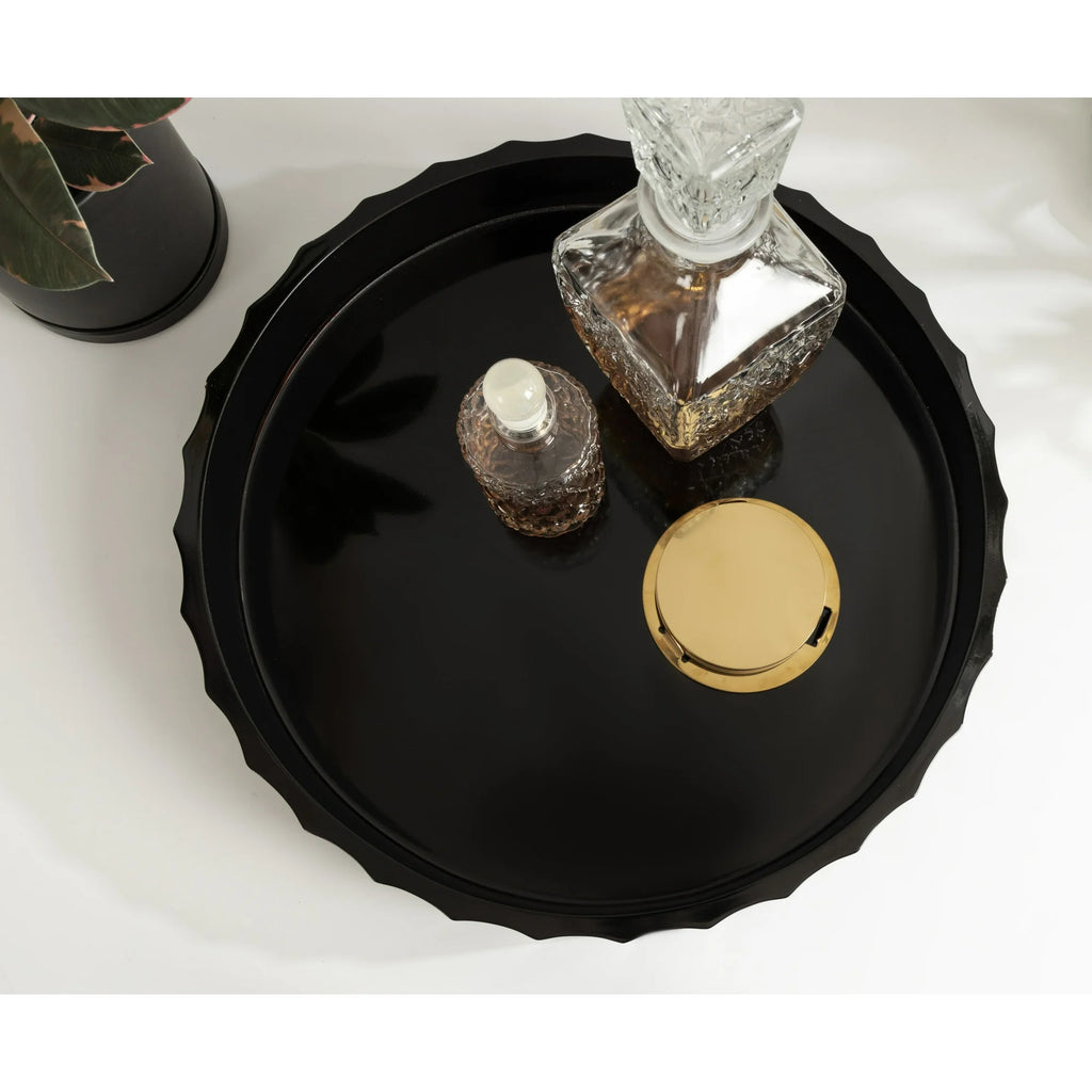 Kate and Laurel Lissi Decorative Round Tray (Black, 16")